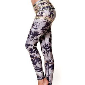 Teeki Desert Roses hot pant M